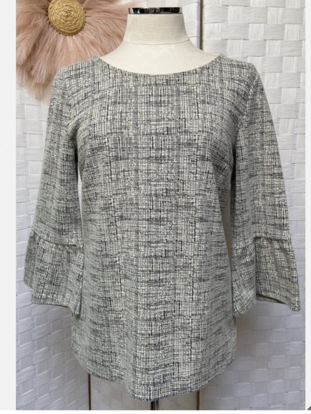 Talbots Black White Knit Geometric 3/4 Ruffle Bell Sleeve Top Blouse Size M FX1